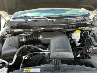 2020 Ram 1500 Tradesman with VIN 3C6JR6DG8LG263736, listed as a Copart auction lot 81547714 with 81,221 mi miles and Clean title. Bid and sale history available at DreamBid. Image 7.