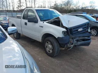 2008 Ford F-150 XL with VIN 1FTRF14W28KD60252, listed as a IAAI auction lot 41207864 with 205,993 mi miles. Bid and sale history available at carsss.com. Image 1.