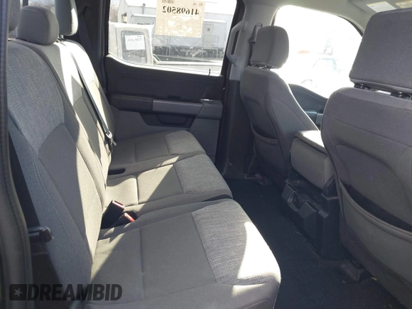 2022 Ford F-150 XL z VIN 1FTEW1EP4NFC10265, wystawiony jako IAAI lot #41698502 z przebiegiem 48 349 mil mil oraz . Historia ofert i sprzedaży dostępna na DreamBid. Obrazek 8.