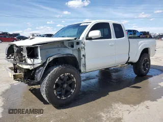 2006 Toyota Tacoma PreRunner with VIN 5TETU62NX6Z162028, listed as a Copart auction lot 50242285 with 229,208 mi miles and Salvage Title. Bid and sale history available at carsss.com. Image 1.