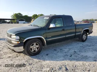 2001 Chevrolet Silverado 1500 with VIN 2GCEC19T411195493, listed as a Copart auction lot 53698965 with 430,118 mi miles and Salvage Title. Bid and sale history available at DreamBid. Image 1.