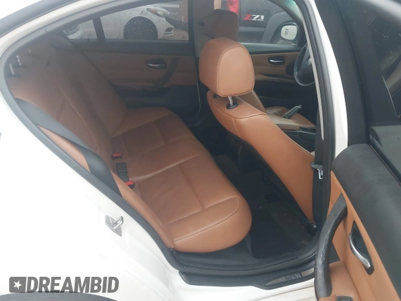 2011 BMW 3 Series 328i xDrive with VIN WBAPK7C54BA970601, listed as a IAAI auction lot 41893561 with 183,043 mi miles. Bid and sale history available at carsss.com. Image 8.