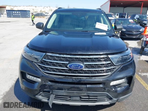 2023 Ford Explorer XLT with VIN 1FMSK7DH0PGB25363, listed as a IAAI auction lot 41783475 with 39,611 mi miles. Bid and sale history available at carsss.com. Image 13.