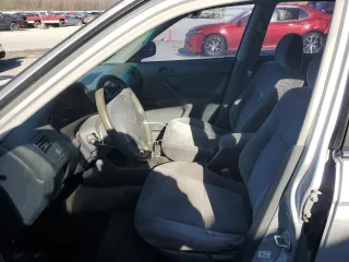 2000 Honda Civic VP with VIN 2HGEJ6614YH536447, listed as a Copart auction lot 46506085 with 302,724 mi miles and Salvage Title. Bid and sale history available at carsss.com. Image 7.