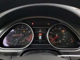 2015 Audi Q7 Premium Plus z VIN WA1LGAFE3FD029618, wystawiony jako Copart lot #58665605 z przebiegiem 146 148 mil mil oraz Czysty tytuł • Clean title. Historia ofert i sprzedaży dostępna na DreamBid. Obrazek 9.