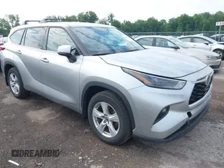 2022 Toyota Highlander LE with VIN 5TDBZRBH9NS257992, listed as a IAAI auction lot 42649624 with 42,681 mi miles and . Bid and sale history available at DreamBid. Image 1.