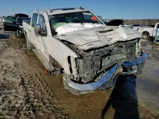 2019 Chevrolet Silverado 3500HD LTZ z VIN 1GC4KXEY7KF237801, wystawiony jako Copart lot #88356795 z przebiegiem Nie podano mil oraz Szkoda całkowita • Salvage title. Historia ofert i sprzedaży dostępna na DreamBid. Obrazek 11.