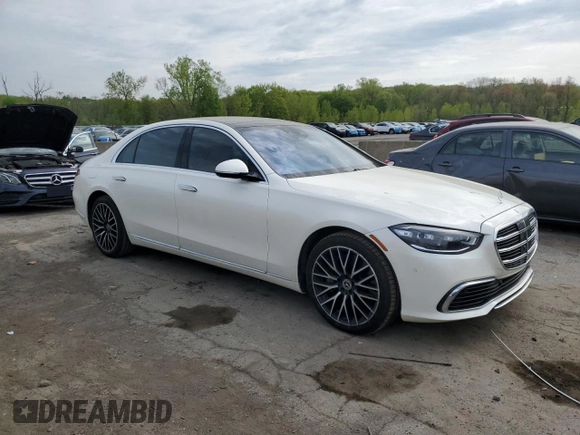 2022 Mercedes-Benz S 580 z VIN W1K6G7GB1NA132424, wystawiony jako Copart lot #55070525 z przebiegiem 47 110 mil mil oraz Szkoda całkowita • Salvage title. Historia ofert i sprzedaży dostępna na DreamBid. Obrazek 4.