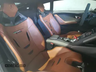 2021 Lamborghini Huracan z VIN ZHWUF5ZF7MLA17705, wystawiony jako Copart lot #58845374 z przebiegiem 3510 mil mil oraz Szkody całkowita. Historia ofert i sprzedaży dostępna na DreamBid. Obrazek 10.