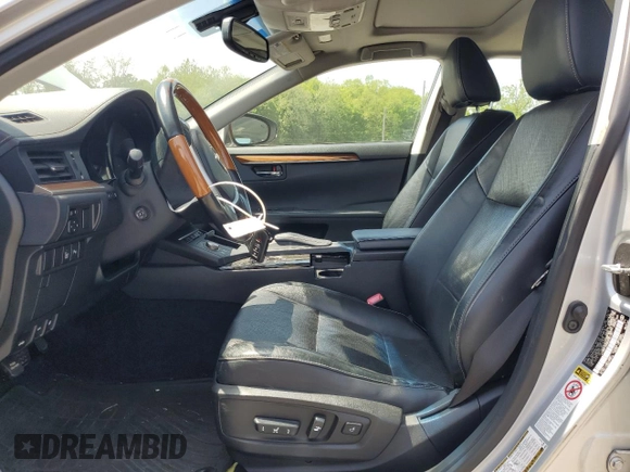 2014 Lexus ES 300h z VIN JTHBW1GG5E2051021, wystawiony jako Copart lot #56654705 z przebiegiem Nie podano mil oraz Szkoda całkowita • Salvage title. Historia ofert i sprzedaży dostępna na DreamBid. Obrazek 7.
