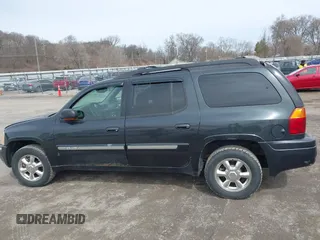 2004 GMC Envoy SLT с VIN 1GKET16S646158071, выставлен на аукционе IAAI как лот 41827351 с пробегом 215 885 миль миль и . История ставок и продаж доступна на DreamBid. Изображение 14.