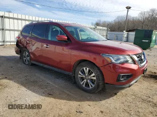 2017 Nissan Pathfinder SV z VIN 5N1DR2MN1HC695846, wystawiony jako Copart lot #45953705 z przebiegiem 135 587 mil mil oraz Szkody całkowita. Historia ofert i sprzedaży dostępna na DreamBid. Obrazek 4.
