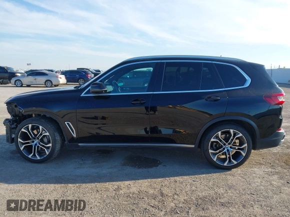 2021 BMW X5 sDrive40i with VIN 5UXCR4C03M9F14207, listed as a IAAI auction lot 41286501 with 41,679 mi miles and . Bid and sale history available at DreamBid. Image 15.
