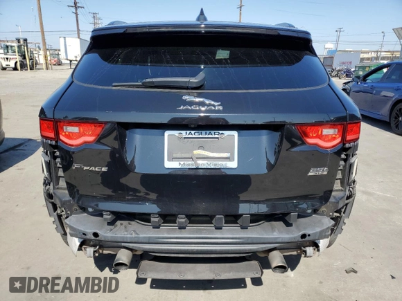 2018 Jaguar F-Pace 25t Premium with VIN SADCJ2FX0JA255130, listed as a Copart auction lot 63700125 with 68,931 mi miles and Clean title. Bid and sale history available at DreamBid. Image 6.
