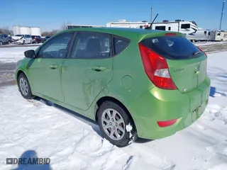 2013 Hyundai Accent GL with VIN KMHCT5AE5DU115490, listed as a IAAI auction lot 41598395 with 86,610 mi miles. Bid and sale history available at carsss.com. Image 3.