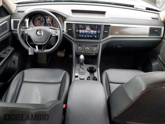 2020 Volkswagen Atlas SE with VIN 1V2UR2CA2LC502422, listed as a Copart auction lot 84052564 with 52,750 mi miles and Salvage title. Bid and sale history available at DreamBid. Image 8.