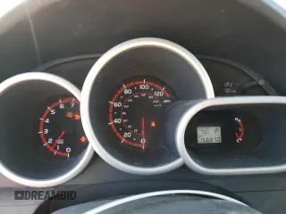 2010 Pontiac Vibe 1SA z VIN 5Y2SP6E82AZ414187, wystawiony jako Copart lot #46000845 z przebiegiem 156 870 mil mil oraz Szkoda całkowita • Salvage title. Historia ofert i sprzedaży dostępna na DreamBid. Obrazek 9.