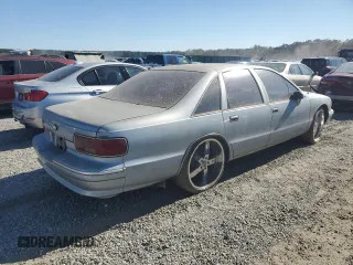 1994 Chevrolet Caprice z VIN 1G1BL52W4RR114969, wystawiony jako Copart lot #76950754 z przebiegiem Nie podano mil oraz Szkoda całkowita • Salvage title. Historia ofert i sprzedaży dostępna na DreamBid. Obrazek 3.