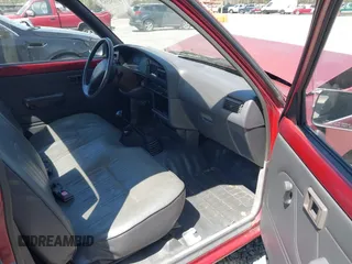 1992 Toyota Pickup with VIN JT4RN81A2N0096073, listed as a IAAI auction lot 41886580 with 254,791 mi miles and . Bid and sale history available at DreamBid. Image 5.