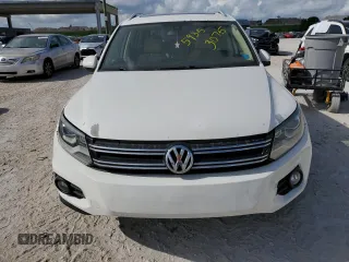 2012 Volkswagen Tiguan SE with VIN WVGAV7AXXCW541290, listed as a Copart auction lot 59353075 with 180,358 mi miles and Clean title. Bid and sale history available at DreamBid. Image 5.