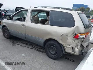 2000 Toyota Sienna CE z VIN 4T3GF19C0YU240639, wystawiony jako IAAI lot #42472106 z przebiegiem 142 456 mil mil oraz . Historia ofert i sprzedaży dostępna na DreamBid. Obrazek 3.