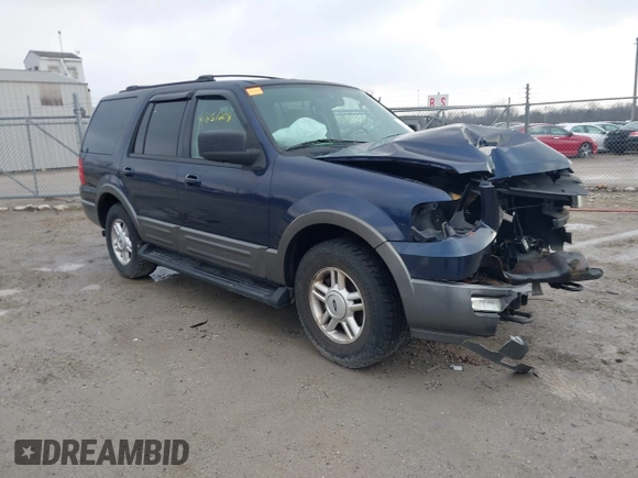 2004 Ford Expedition Special Service with VIN 1FMFU16L24LA55975, listed as a IAAI auction lot 41651208 with 217,030 mi miles. Bid and sale history available at carsss.com. Image 1.