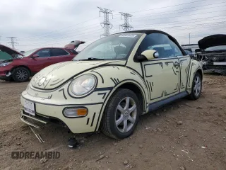 2005 Volkswagen Beetle GLS with VIN 3VWCD31Y65M364335, listed as a Copart auction lot 42923425 with 118,560 mi miles and Salvage title. Bid and sale history available at DreamBid. Image 1.