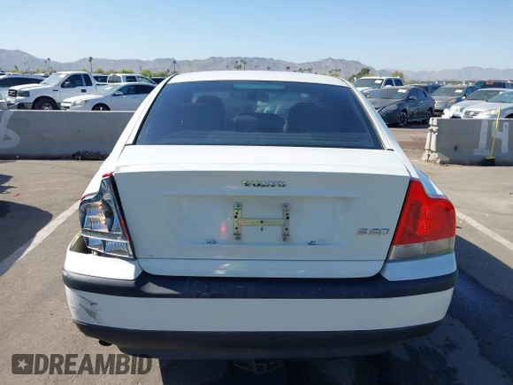 2002 Volvo S60 with VIN YV1RS61RX22155450, listed as a IAAI auction lot 41988229 with 86,115 mi miles. Bid and sale history available at carsss.com. Image 16.