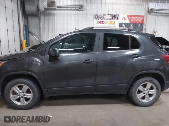 2017 Chevrolet Trax LT z VIN 3GNCJPSB4HL225450, wystawiony jako IAAI lot #42251420 z przebiegiem 54 199 mil mil oraz . Historia ofert i sprzedaży dostępna na DreamBid. Obrazek 14.
