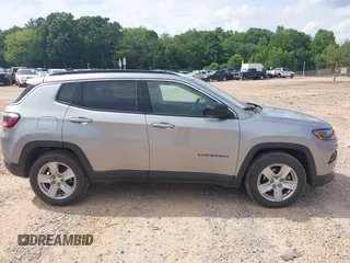 2022 Jeep Compass Latitude with VIN 3C4NJCBB7NT238456, listed as a IAAI auction lot 42489263 with 53,152 mi miles and . Bid and sale history available at DreamBid. Image 13.
