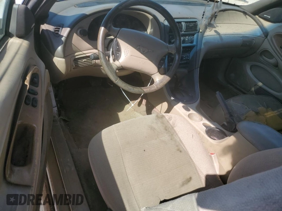 2001 Ford Mustang Standard z VIN 1FAFP40441F224862, wystawiony jako Copart lot #53366135 z przebiegiem Nie podano mil oraz Czysty tytuł • Clean title. Historia ofert i sprzedaży dostępna na DreamBid. Obrazek 8.