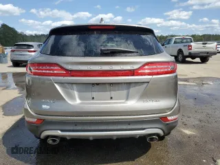 2017 Lincoln MKC Reserve z VIN 5LMCJ3D98HUL11757, wystawiony jako Copart lot #53115715 z przebiegiem 40 464 mil mil oraz Szkoda całkowita • Salvage title. Historia ofert i sprzedaży dostępna na DreamBid. Obrazek 6.