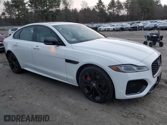 2024 Jaguar XF R-Dynamic SE with VIN SAJBL4GX2RCY96275, listed as a Copart auction lot 80202674 with 2,230 mi miles and Salvage Title. Bid and sale history available at carsss.com. Image 4.