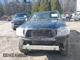 2009 Toyota Tacoma with VIN 5TEUU42N69Z670462, listed as a IAAI auction lot 41908357 with 208,430 mi miles. Bid and sale history available at carsss.com. Image 12.