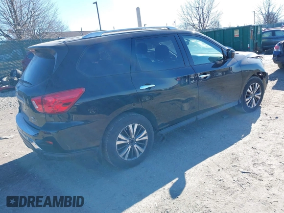 2017 Nissan Pathfinder SV with VIN 5N1DR2MM2HC693059, listed as a IAAI auction lot 41584629 with 112,379 mi miles. Bid and sale history available at carsss.com. Image 4.