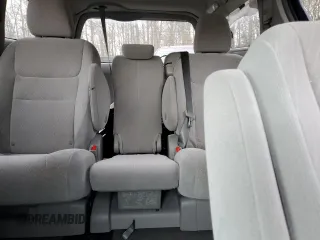 2018 Toyota Sienna LE Auto Access Seat with VIN 5TDKZ3DC8JS919442, listed as a Copart auction lot 46912425 with 0 mi miles and Salvage Title. Bid and sale history available at carsss.com. Image 10.