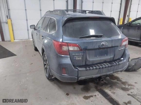 2016 Subaru Outback 2.5i Limited with VIN 4S4BSBNC6G3338699, listed as a IAAI auction lot 41481148 with 35,481 mi miles. Bid and sale history available at carsss.com. Image 3.