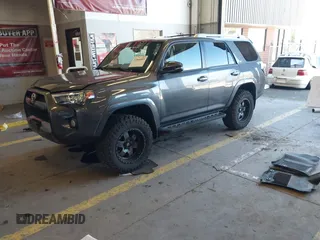 2016 Toyota 4Runner Limited with VIN JTEBU5JRXG5401670, listed as a IAAI auction lot 41866805 with 86,488 mi miles and . Bid and sale history available at DreamBid. Image 17.