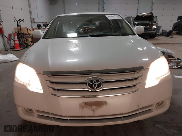 2007 Toyota Avalon XL with VIN 4T1BK36B67U172044, listed as a IAAI auction lot 41893311 with 111,112 mi miles. Bid and sale history available at carsss.com. Image 12.