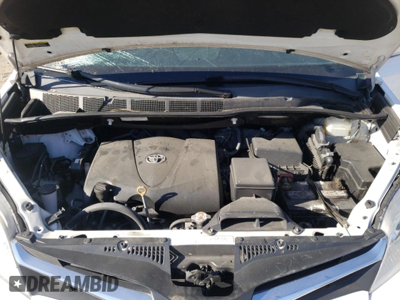 2019 Toyota Sienna LE Auto Access Seat with VIN 5TDKZ3DC8KS017441, listed as a Copart auction lot 46827085 with 61,948 mi miles and Salvage Title. Bid and sale history available at DreamBid. Image 12.