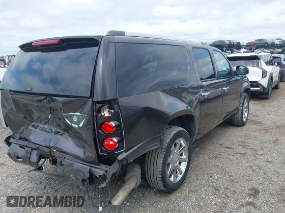 2011 GMC Yukon XL Denali with VIN 1GKS1MEF8BR279940, listed as a IAAI auction lot 41971157 with 218,597 mi miles. Bid and sale history available at carsss.com. Image 4.