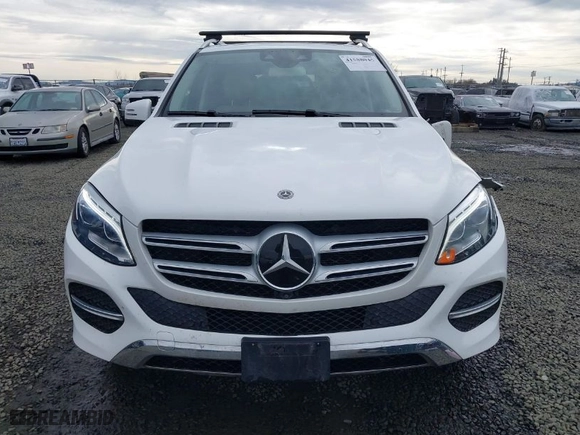 2017 Mercedes-Benz GLE with VIN 4JGDA5HB4HA964720, listed as a IAAI auction lot 41588045 with 66,549 mi miles. Bid and sale history available at carsss.com. Image 12.