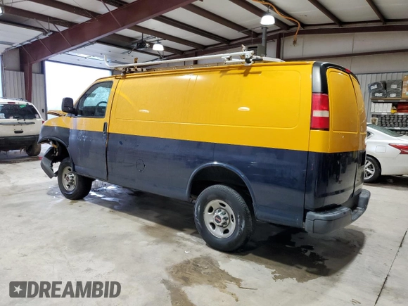 2013 GMC Savana Cargo Van with VIN 1GTZ7TBG2D1118954, listed as a Copart auction lot 73755124 with 117,410 mi miles and Salvage Title. Bid and sale history available at carsss.com. Image 2.