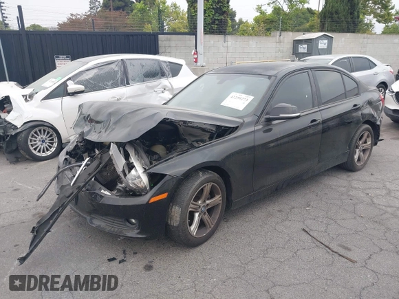 2013 BMW 3 Series 320i с VIN WBA3B1C57DK128344, выставлен на аукционе IAAI как лот 42259273 с пробегом 105 213 миль миль и . История ставок и продаж доступна на DreamBid. Изображение 2.