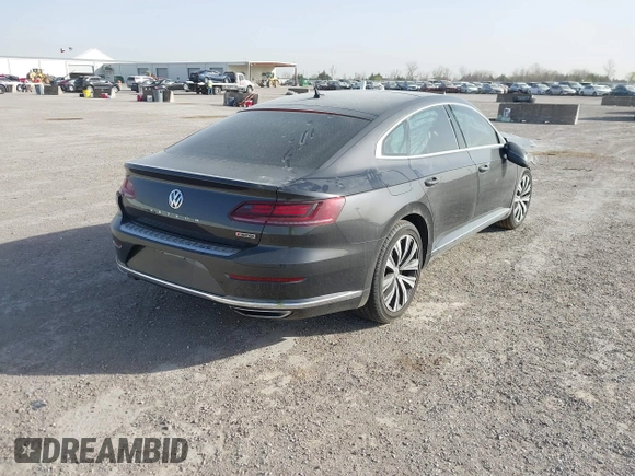 2020 Volkswagen Arteon с VIN WVWDR7AN5LE014820, выставлен на аукционе IAAI как лот 41822180 с пробегом Не указан миль и . История ставок и продаж доступна на DreamBid. Изображение 4.