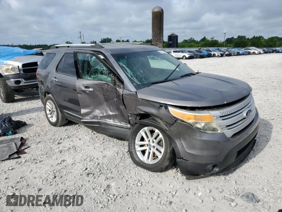 2011 Ford Explorer XLT с VIN 1FMHK7D89BGA13938, выставлен на аукционе Copart как лот 57332585 с пробегом 228 063 миль миль и Списание • Salvage title. История ставок и продаж доступна на DreamBid. Изображение 4.