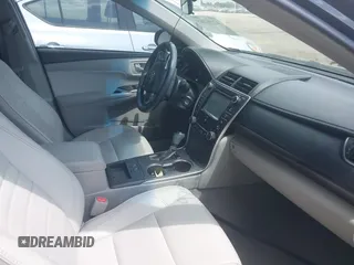 2017 Toyota Camry XLE z VIN 4T1BF1FK2HU759707, wystawiony jako IAAI lot #42192165 z przebiegiem 103 000 mil mil oraz . Historia ofert i sprzedaży dostępna na DreamBid. Obrazek 5.