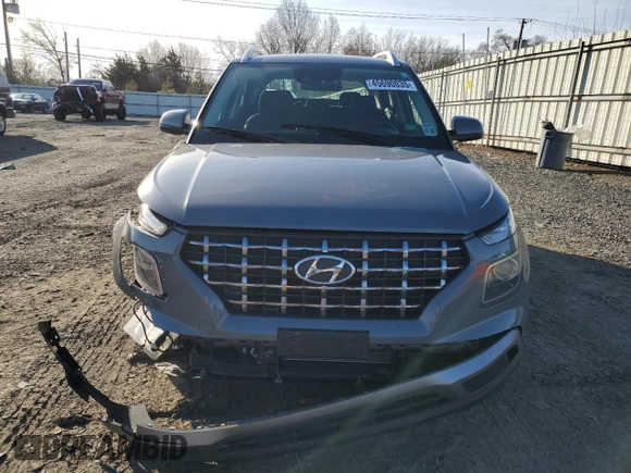 2021 Hyundai Venue SEL with VIN KMHRC8A38MU100167, listed as a Copart auction lot 45690035 with 35,104 mi miles and Salvage Title. Bid and sale history available at DreamBid. Image 5.