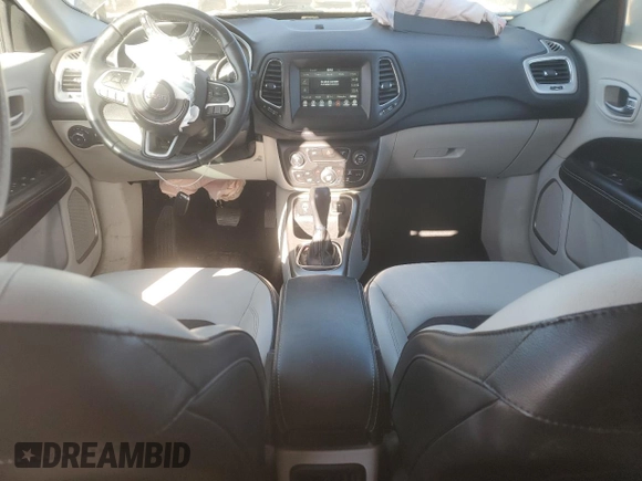 2018 Jeep Compass Latitude with VIN 3C4NJCBB0JT204773, listed as a Copart auction lot 46522105 with 91,304 mi miles and Non Repairable. Bid and sale history available at carsss.com. Image 8.