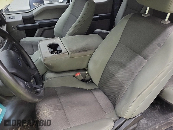 2019 Ford F-150 XL z VIN 1FTEX1EB6KKC03662, wystawiony jako IAAI lot #42566249 z przebiegiem 158 102 mil mil oraz . Historia ofert i sprzedaży dostępna na DreamBid. Obrazek 8.